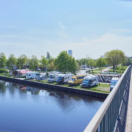 Camping Stadscamping Overboord