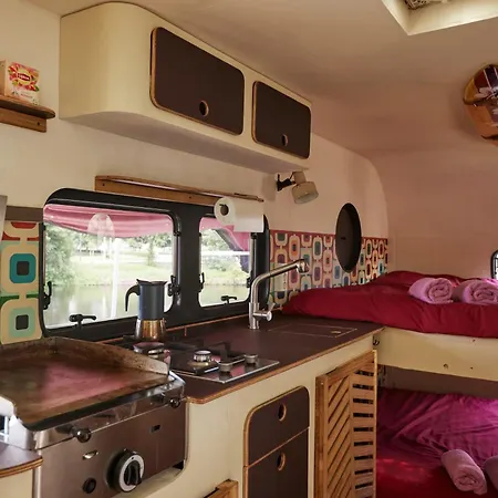 Camping Stadscamping Overboord